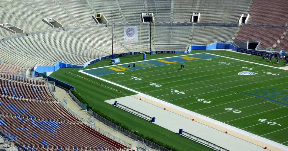 The Ultimate Game Day Experience: Top 10 Must-Visit University Stadiums in the U.S.