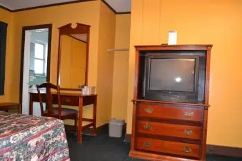 Royal Inn Albertville 9